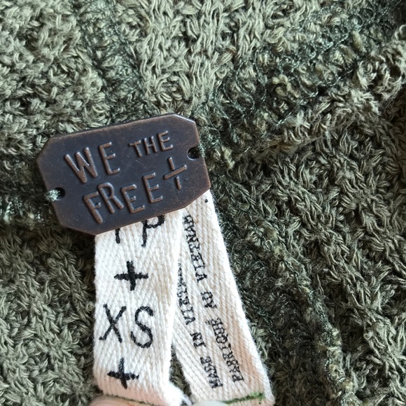 Free People Kate Thermal Top long sleeve in green - Picture 7 of 8